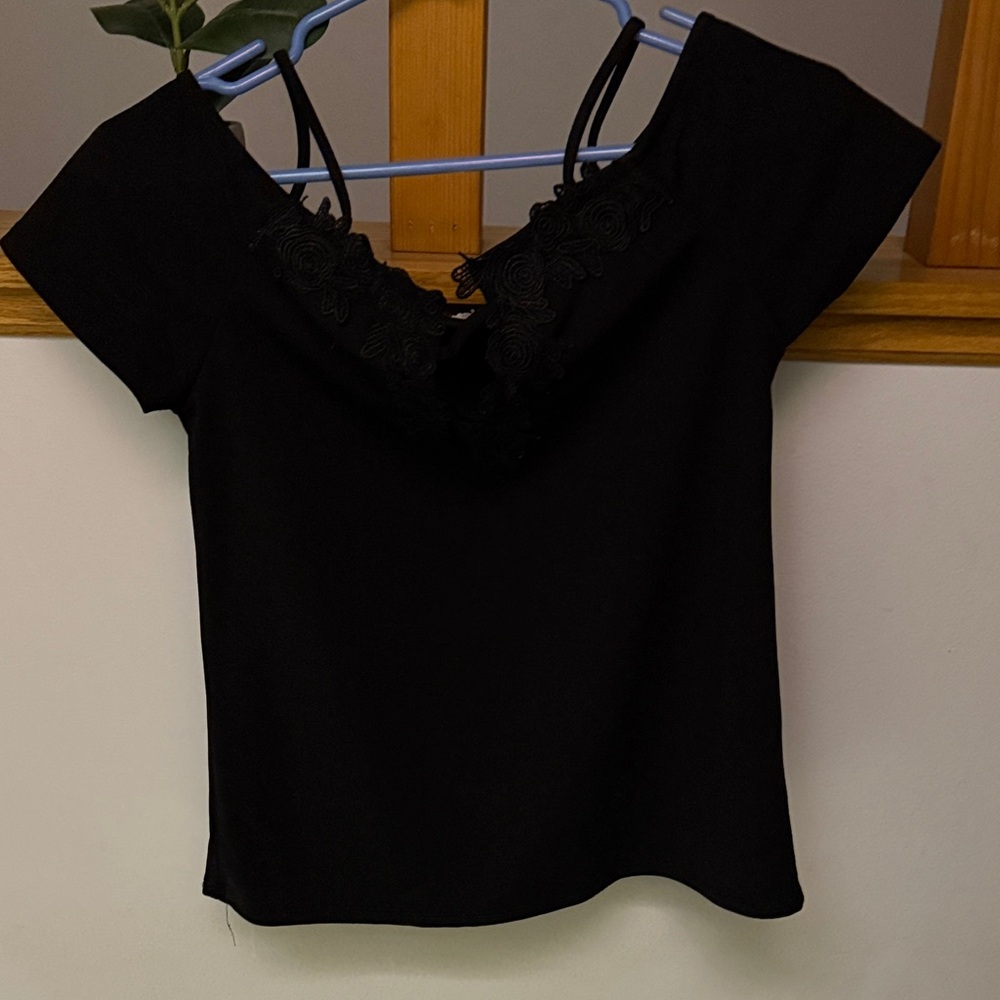 Maurices Black Floral Lace Women's Blouse
